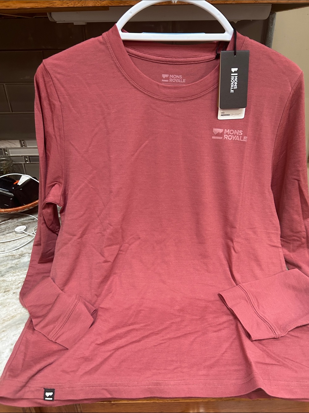 Mons Royale 140  Merino  Wool Long Sleeve Women's Baselayer Top, Dark Pink M New